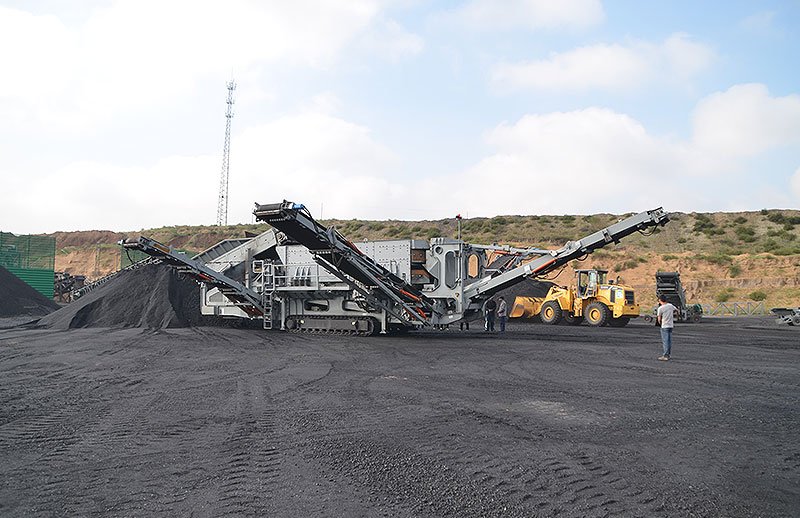 石料生产线移动式破碎机 砂石料场生产线设备